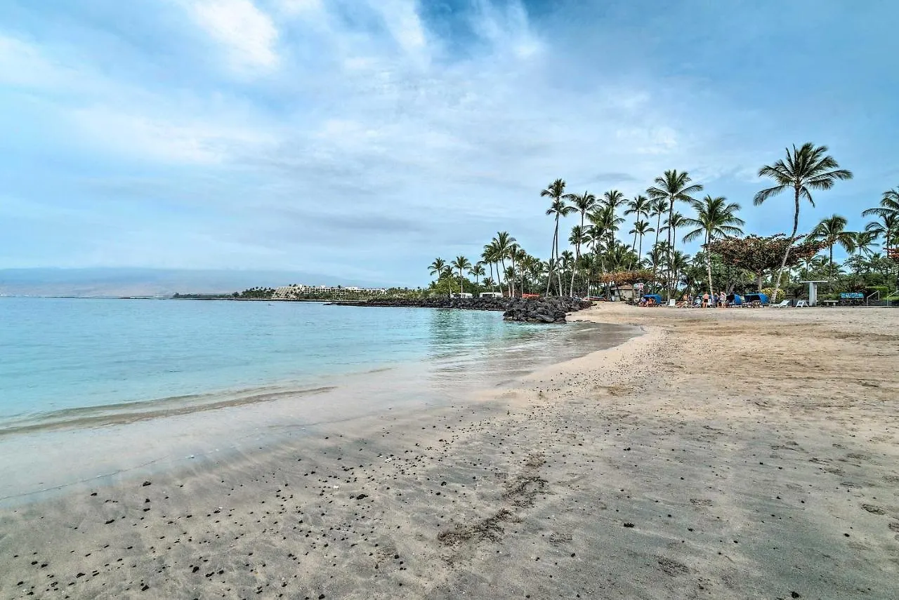 Luxe Big Island Vacation Rental Along Kohala Coast ワイコロアビレッジ